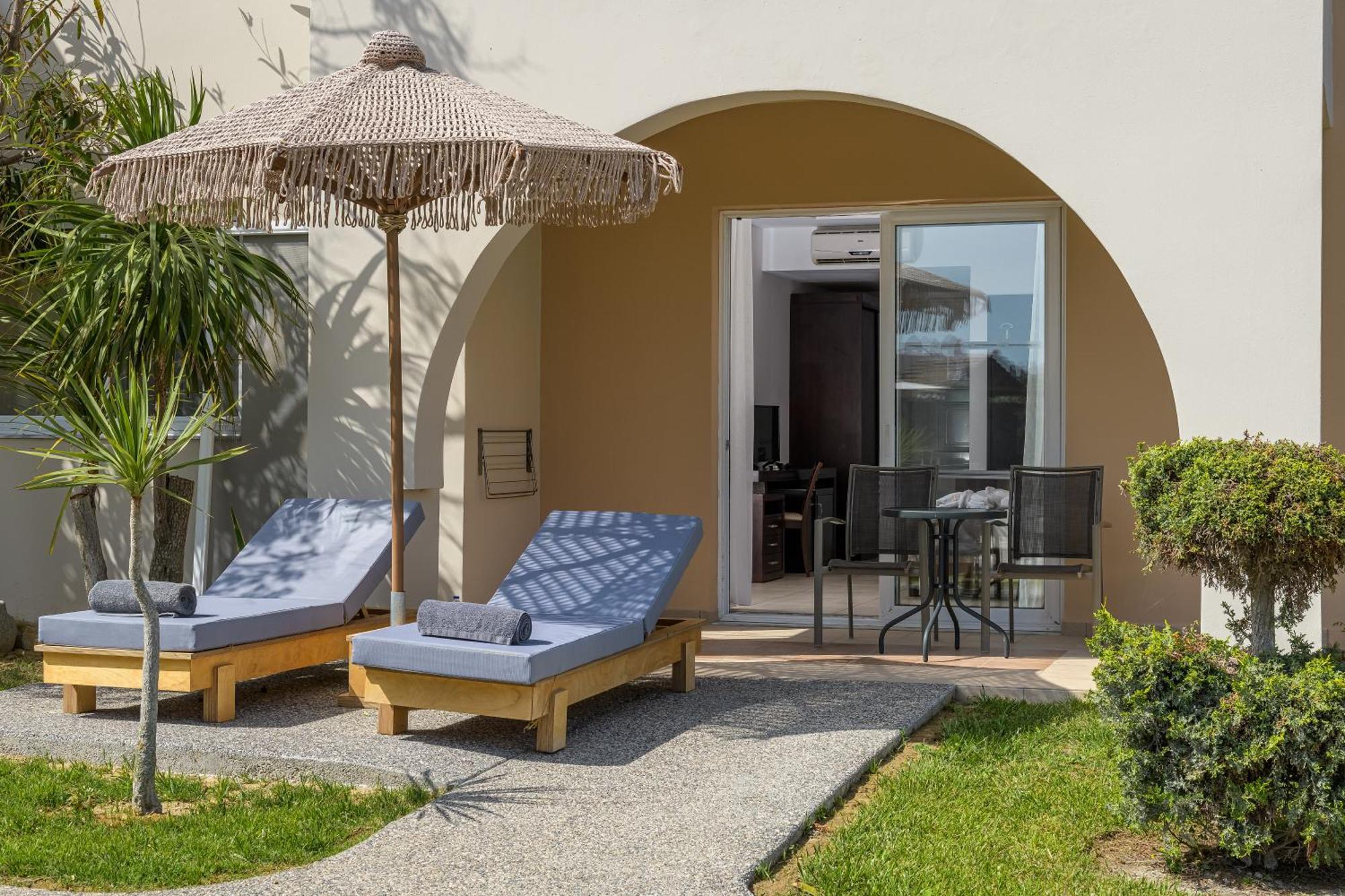 Gaia Palace Marmari  Exteriér fotografie