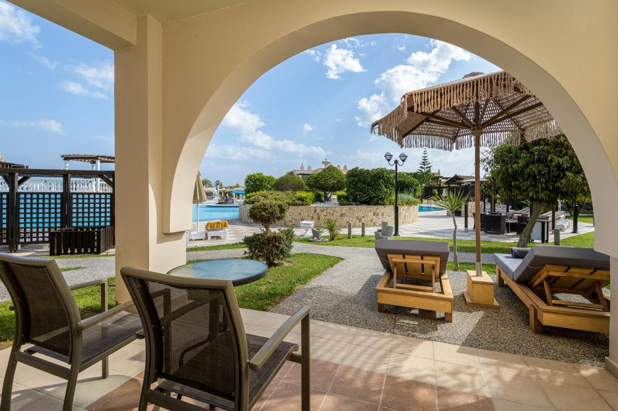 Gaia Palace Marmari  Exteriér fotografie