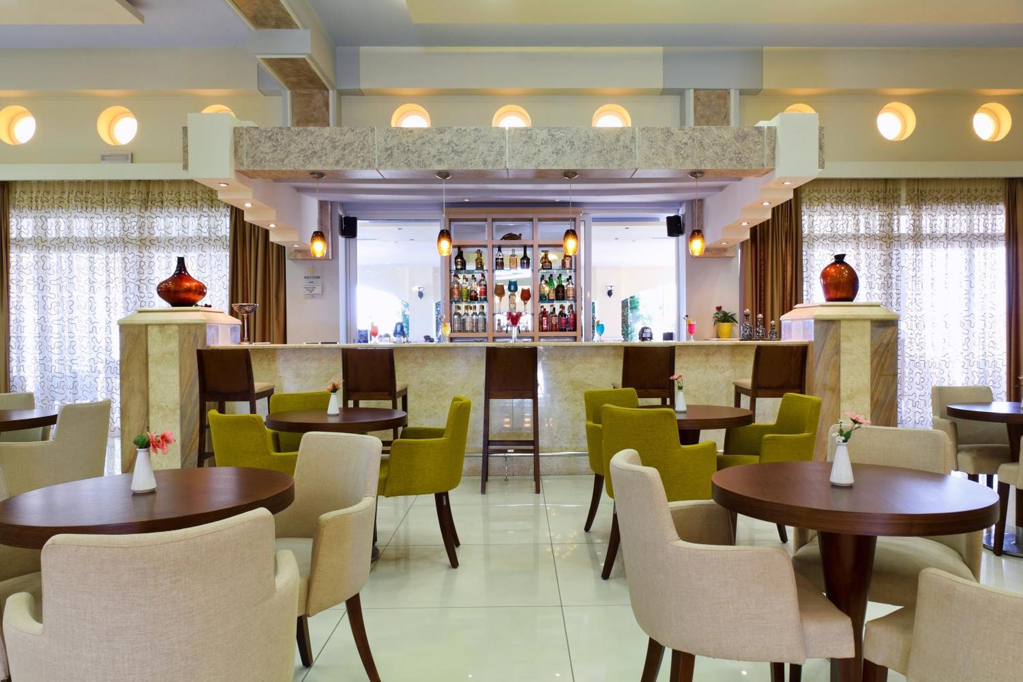 Gaia Palace Marmari  Exteriér fotografie