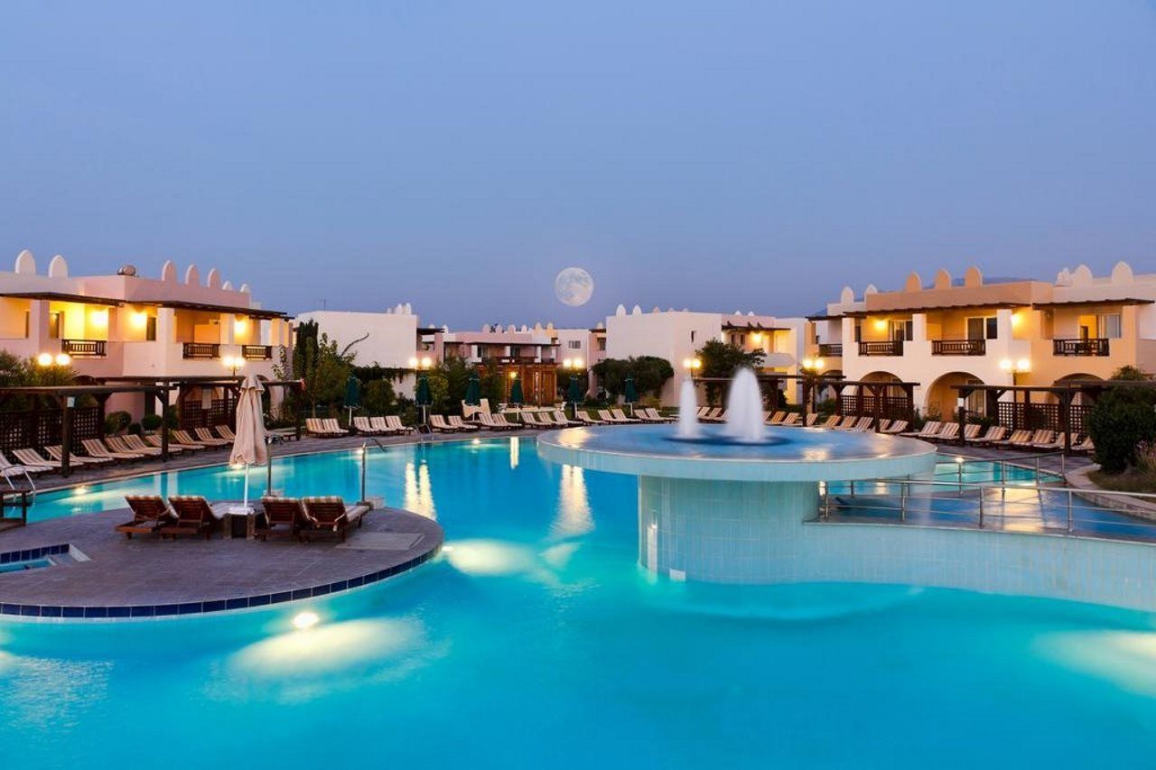 Gaia Palace Marmari  Exteriér fotografie