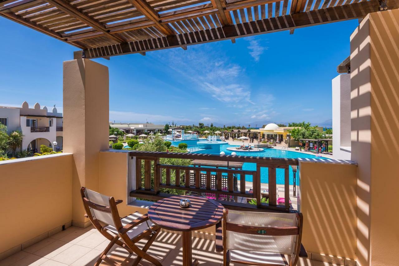 Gaia Palace Marmari  Exteriér fotografie