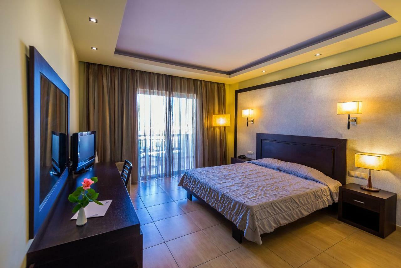 Gaia Palace Marmari  Exteriér fotografie